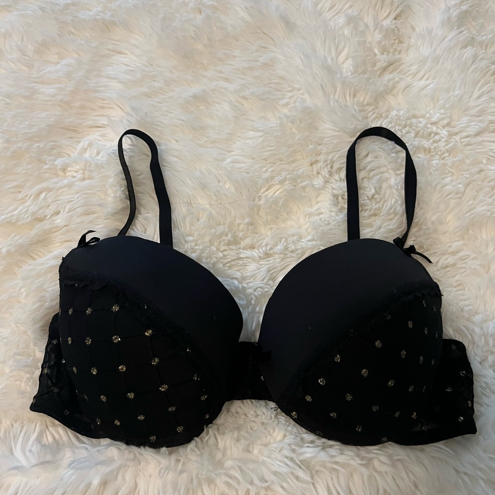 Black and sequence push-up bra